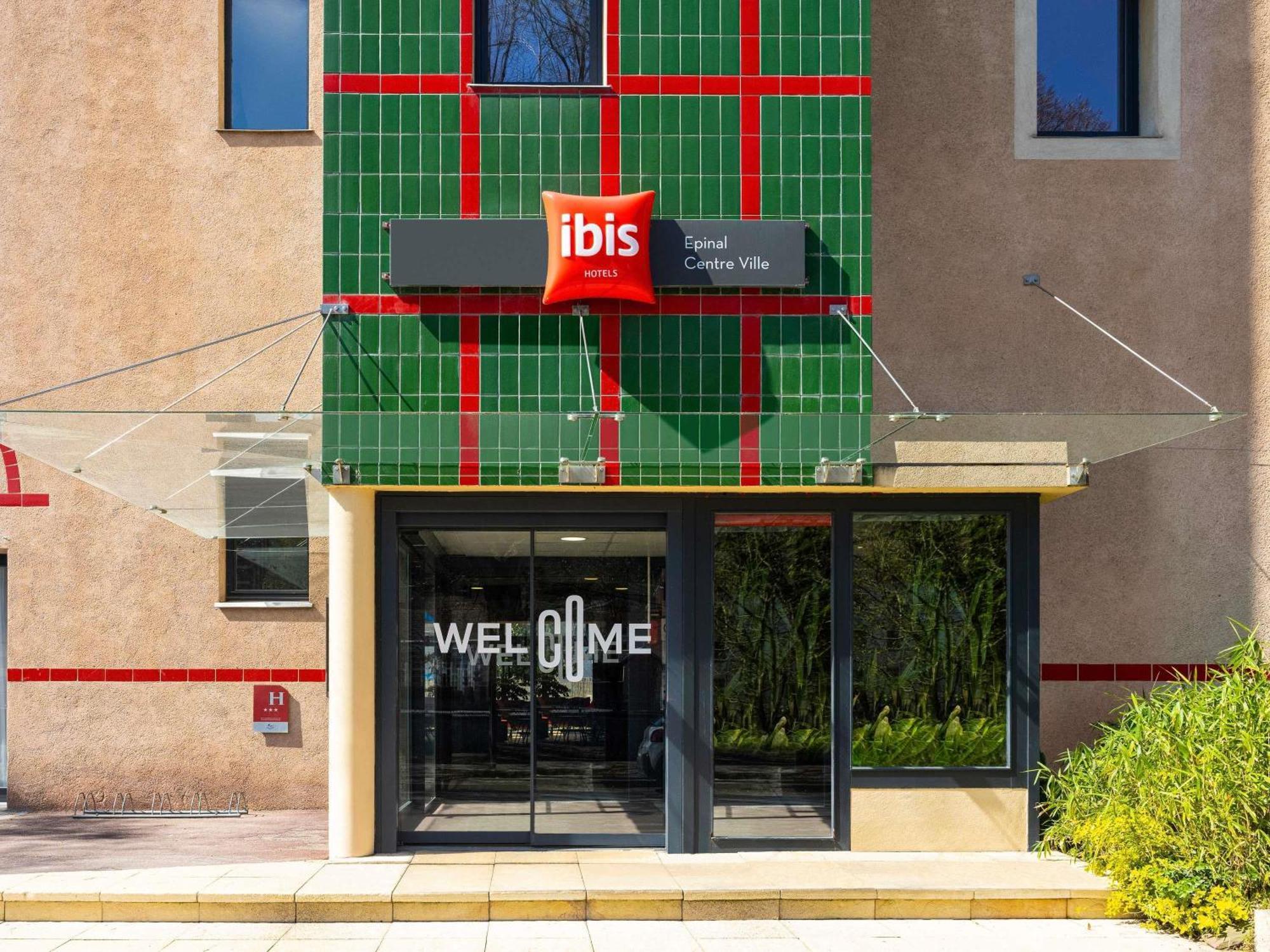 Hotel Ibis Epinal Centre Esterno foto