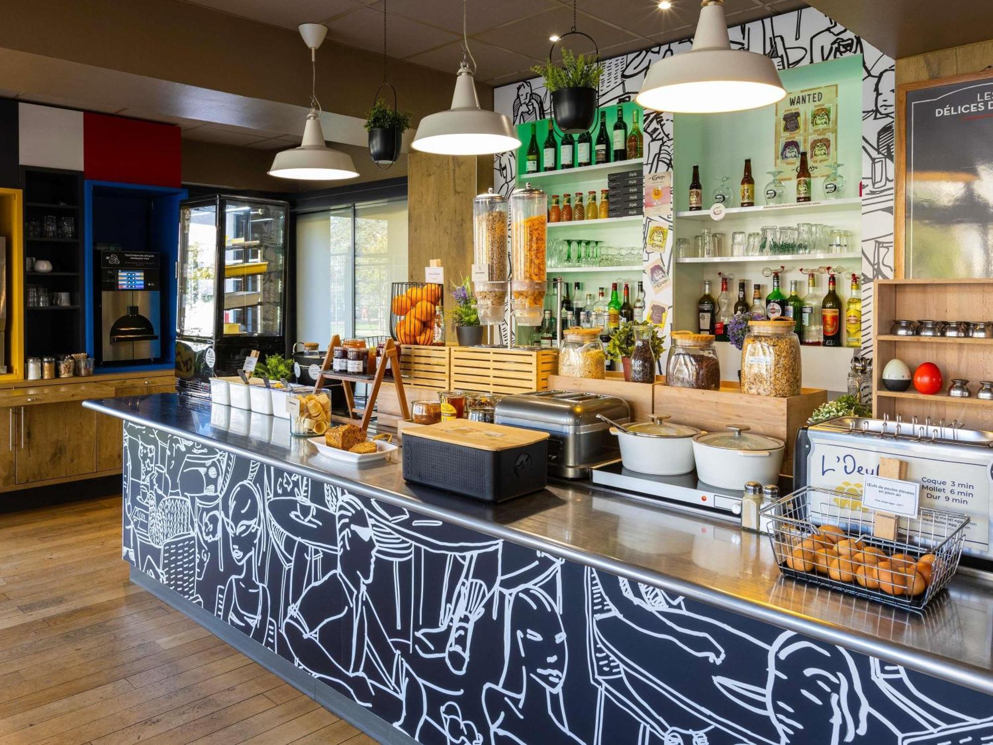 Hotel Ibis Epinal Centre Esterno foto