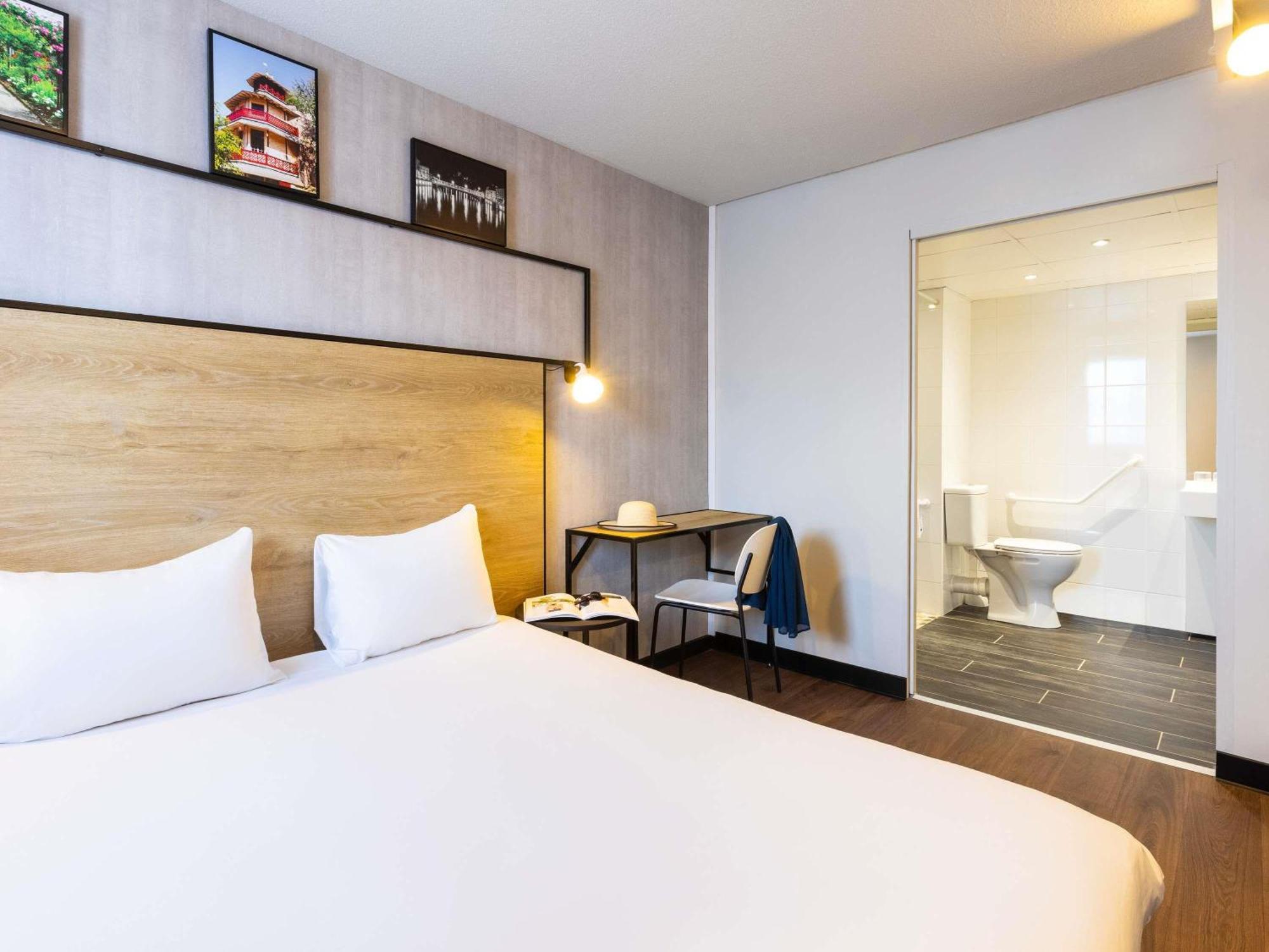 Hotel Ibis Epinal Centre Esterno foto