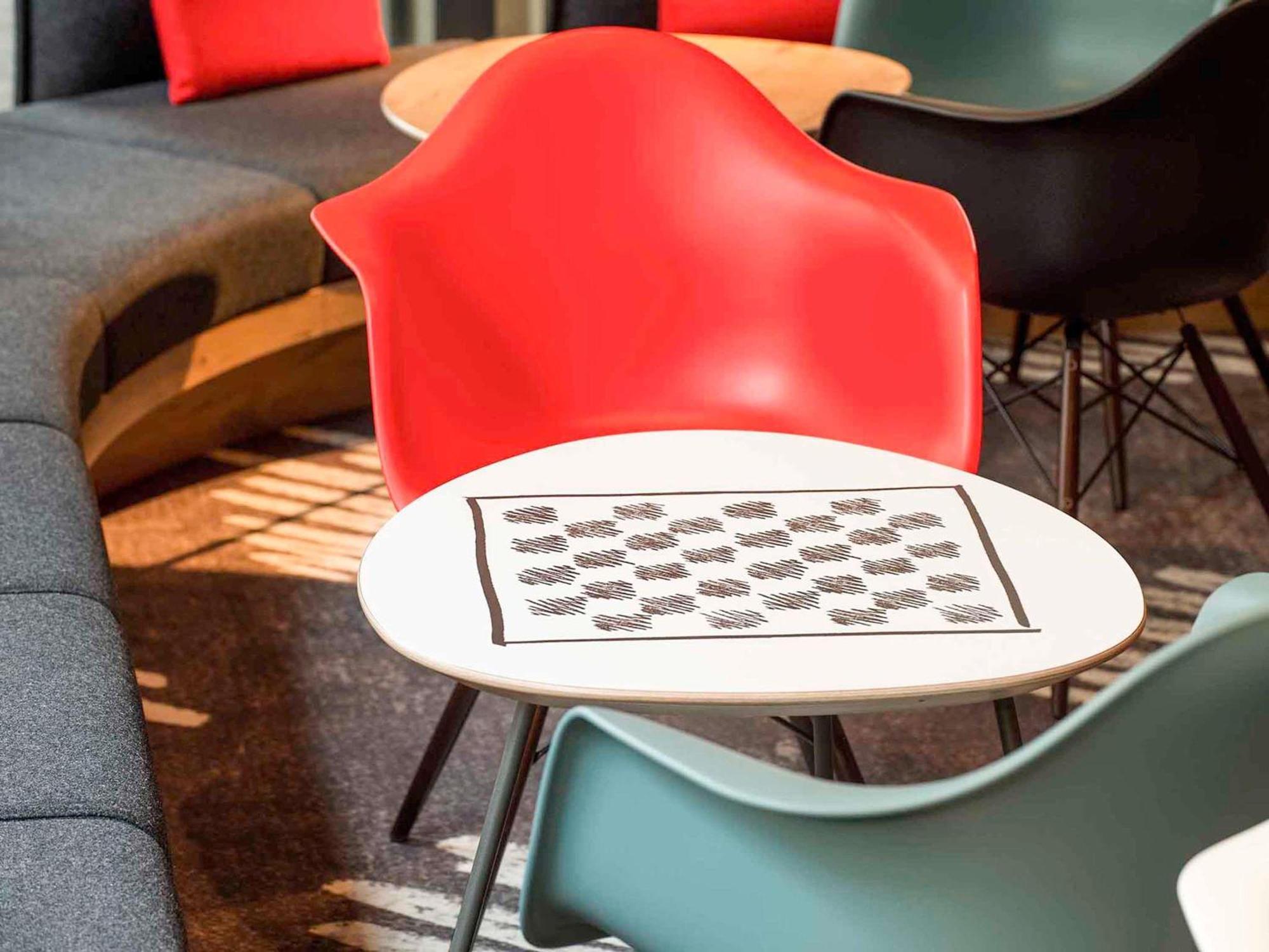 Hotel Ibis Epinal Centre Esterno foto